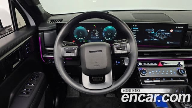 Hyundai Santa Fe 2023 — ფოტო 13/20