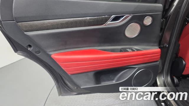 Genesis G80 2022 — Photo 16/35