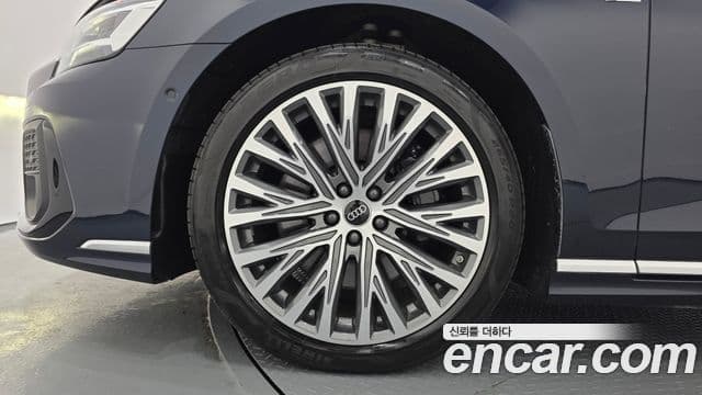Audi A8 2023 — Photo 20/20