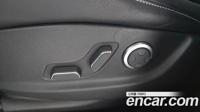 Genesis GV80 2022 — ფოტო 19/35