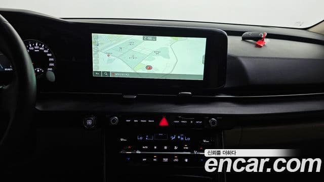 Kia Carnival 2023 — Фото 13/20