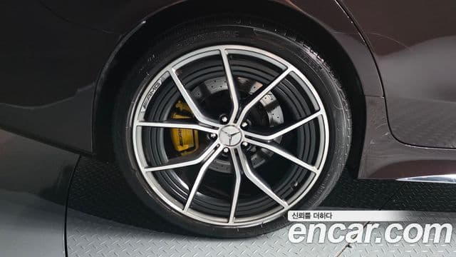 Mercedes-Benz AMG GT 2022 — Photo 25/33