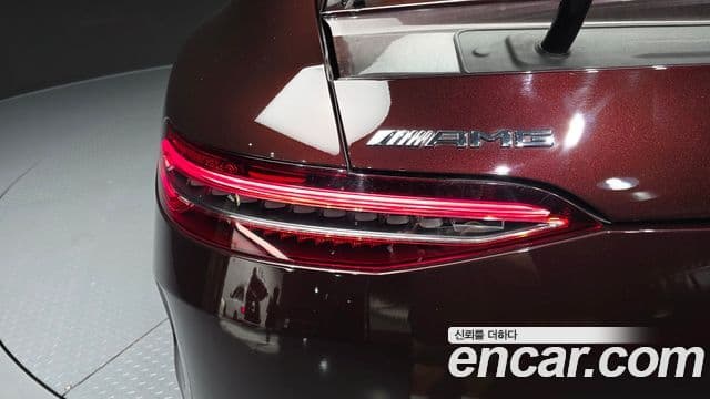 Mercedes-Benz AMG GT 2022 — Photo 26/33
