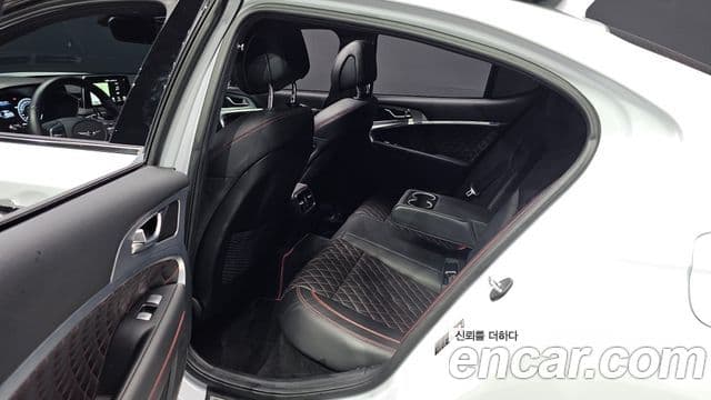 Genesis G70 2019 — ფოტო 12/20