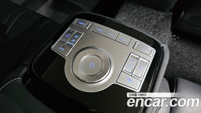 Genesis Electrified G80 2021 — ფოტო 18/20