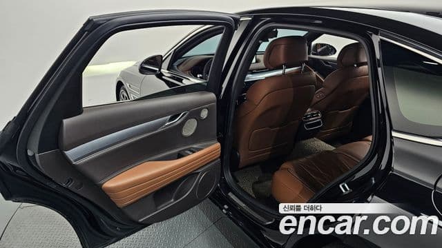Genesis Electrified G80 2020 — Şəkil 19/20