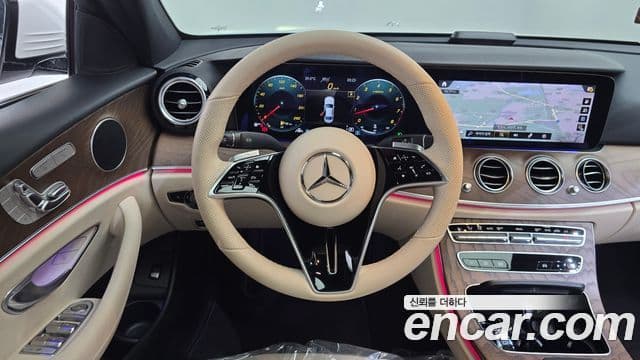 Mercedes-Benz E-Class 2021 — ფოტო 12/20