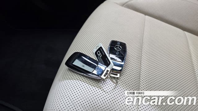 Mercedes-Benz E-Class 2021 — Şəkil 14/20