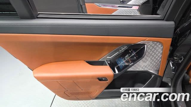 BMW i7 2023 — Şəkil 30/35