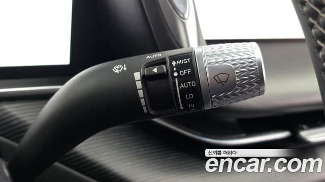 Genesis G90 2022 — ფოტო 37/38