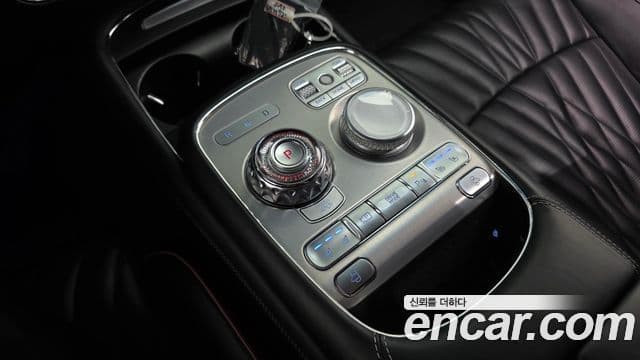 Genesis G90 2022 — ფოტო 3/38