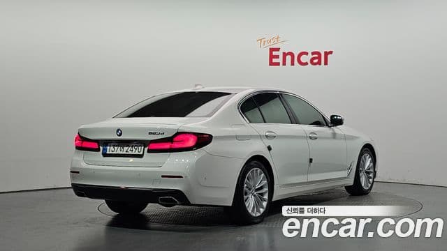 BMW 5 Series 2021 — Şəkil 2/20
