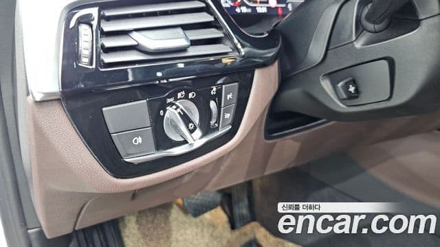 BMW 5 Series 2021 — Şəkil 18/20