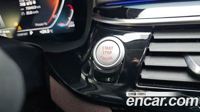 BMW 5 Series 2021 — Şəkil 19/20