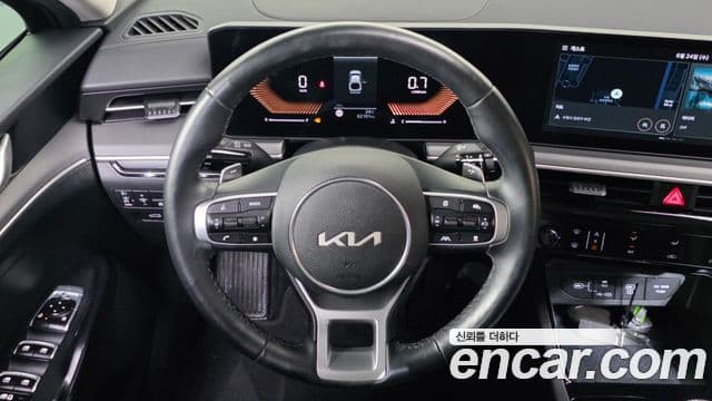 Kia K5 2024 — Şəkil 13/20
