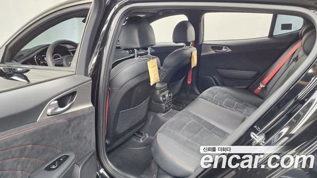 Kia Stinger Meister 2023 — Şəkil 21/35
