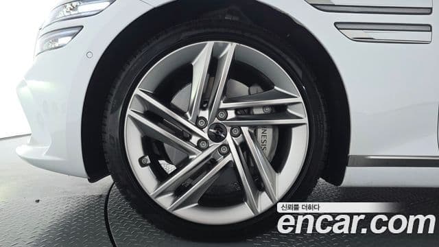 Genesis Electrified G80 2024 — Şəkil 5/20