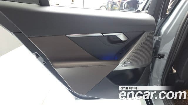 BMW 5 Series 2024 — Photo 25/34