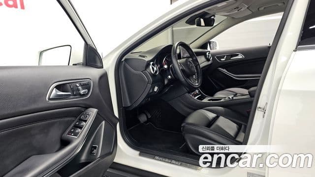 Mercedes-Benz GLA-Class 2019 — ფოტო 10/20