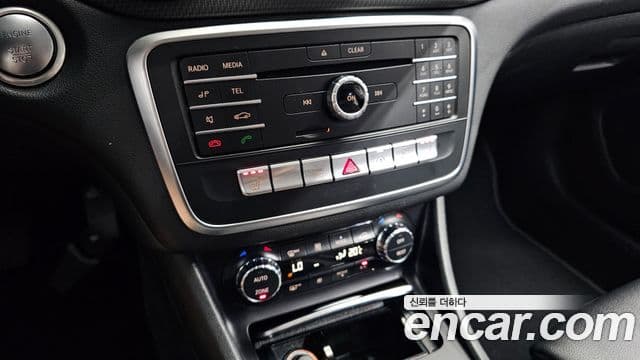 Mercedes-Benz GLA-Class 2019 — ფოტო 18/20
