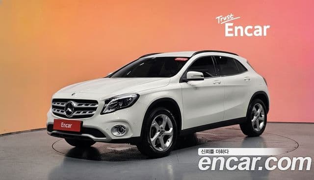 Mercedes-Benz GLA-Class 2019 — ფოტო 1/20