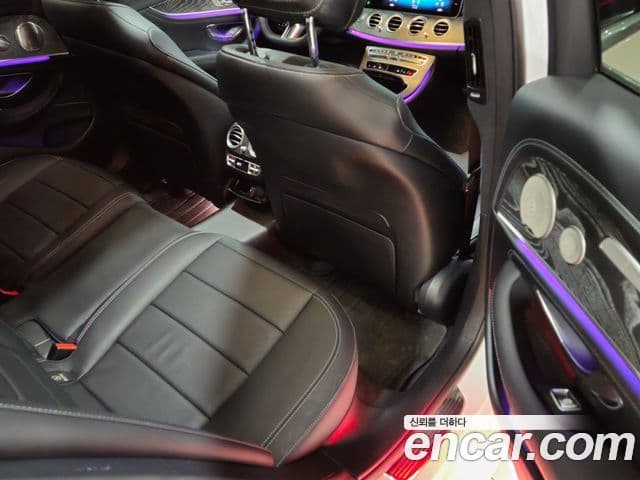 Mercedes-Benz E-Class 2022 — Şəkil 11/20