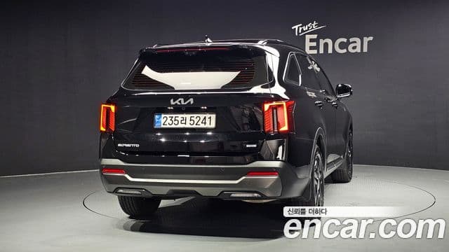 Kia Sorento 2024 — Фото 4/20
