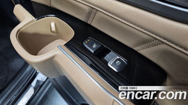 Kia Sorento 2024 — Фото 19/20