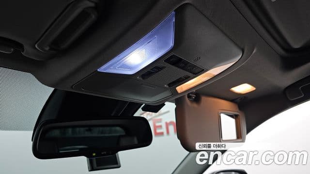 Toyota RAV4 2019 — Photo 33/35