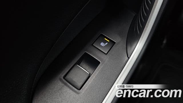 Toyota RAV4 2019 — Photo 13/35