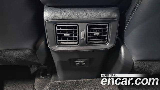 Toyota RAV4 2019 — Photo 27/35