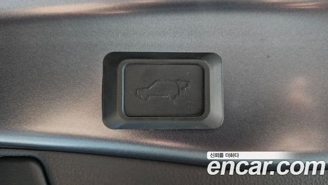Toyota RAV4 2019 — Photo 3/35