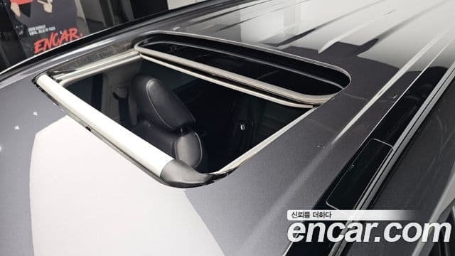Toyota RAV4 2019 — Photo 19/35