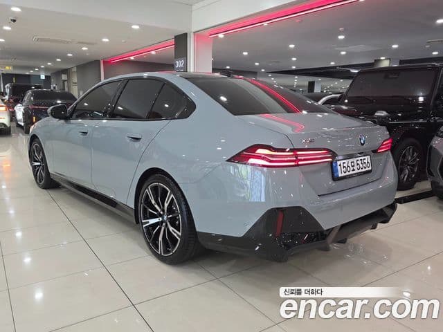 BMW 5 Series 2025 — Şəkil 1/19