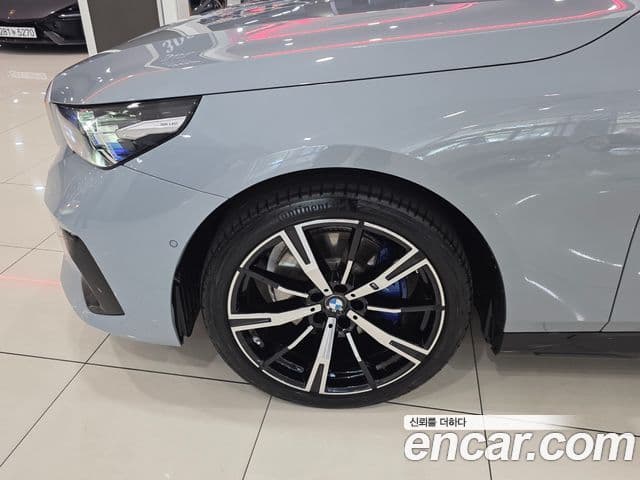 BMW 5 Series 2025 — Şəkil 4/19