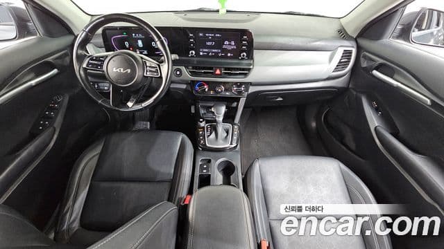 Kia Seltos 2023 — Şəkil 7/20