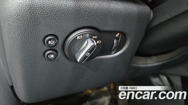 Mini Cooper S 2020 — ფოტო 11/31