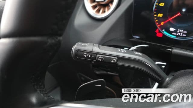 Mercedes-Benz EQA 2023 — ფოტო 19/32