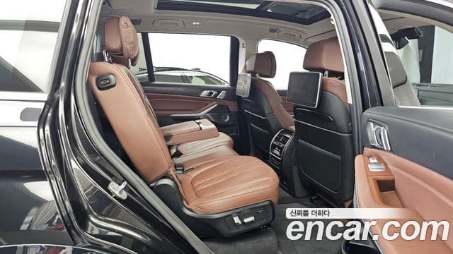 BMW X7 2021 — Photo 9/20