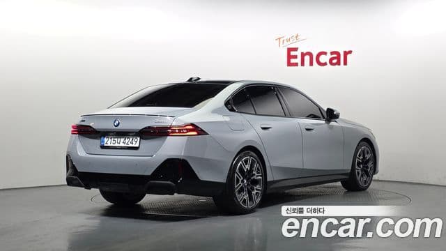 BMW 5 Series 2025 — Photo 16/20