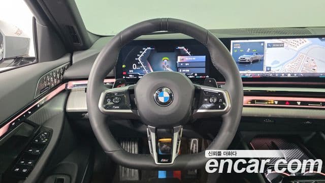 BMW 5 Series 2025 — Photo 12/20