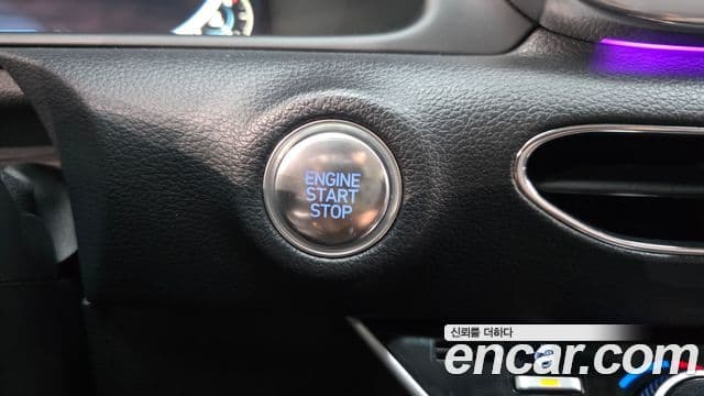 Hyundai Sonata Hybrid 2023 — Photo 3/37
