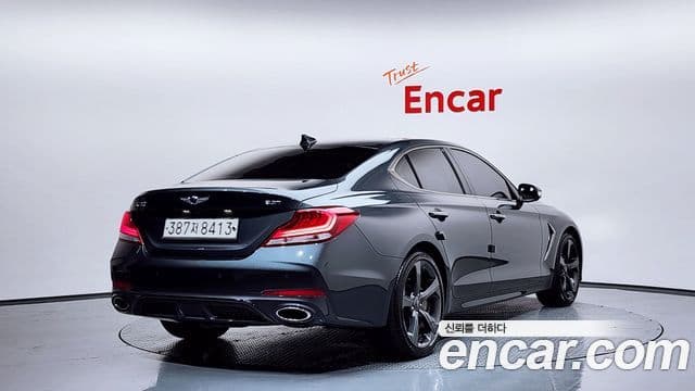 Genesis G70 2020 — ფოტო 1/20