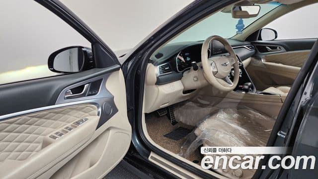 Genesis G70 2020 — ფოტო 8/20