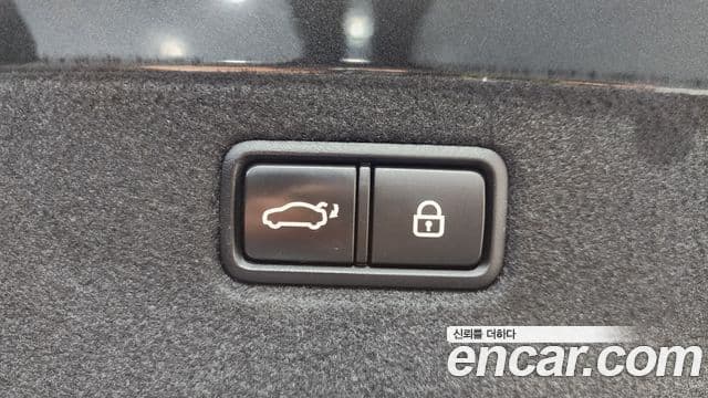 Genesis G70 2020 — ფოტო 14/20