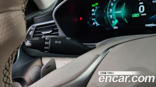 Genesis G70 2020 — ფოტო 19/20