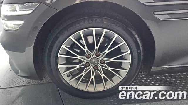 Genesis Electrified G80 2023 — ფოტო 5/20
