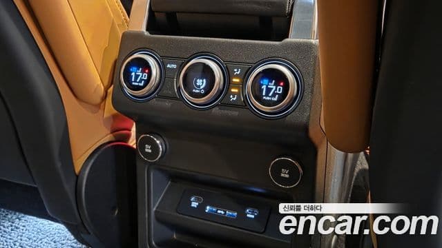 Land Rover Discovery 5 2018 — ფოტო 11/20