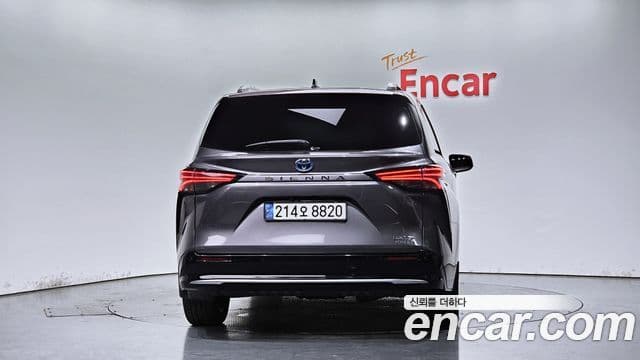 Toyota Sienna 2021 — Şəkil 4/20