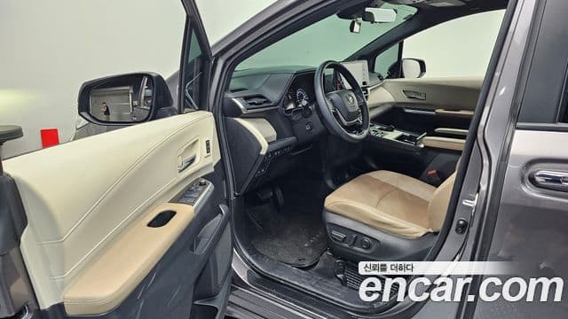 Toyota Sienna 2021 — Şəkil 10/20